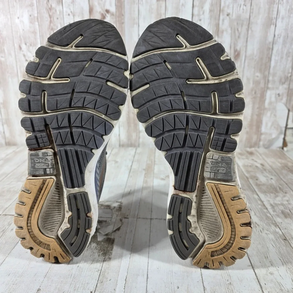 Brooks Adrenaline GTS 20 Womens 8.5 Wide Grey Rose Gold Running Shoes